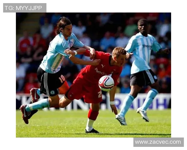 拉波尔特的传奇旅程与足球生涯的辉煌成就探讨